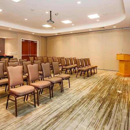 Courtyard By Marriott Dallas Arlington South Екстер'єр фото