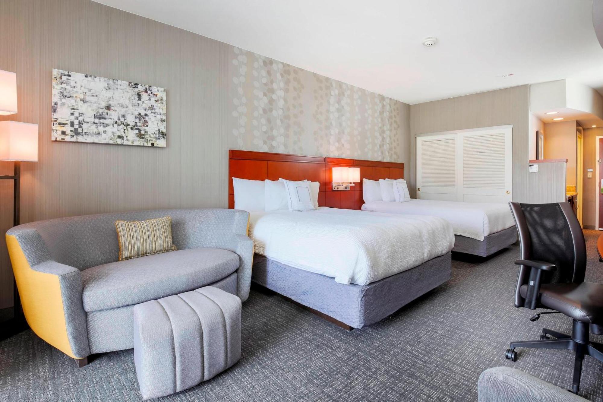 Courtyard By Marriott Dallas Arlington South Екстер'єр фото