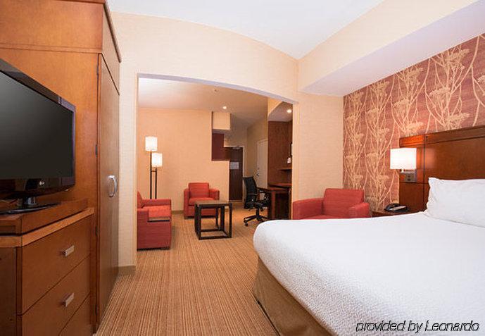 Courtyard By Marriott Dallas Arlington South Екстер'єр фото