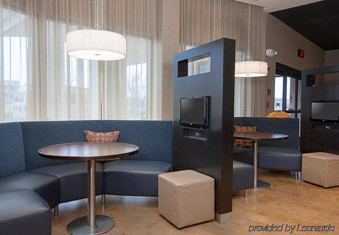 Courtyard By Marriott Dallas Arlington South Екстер'єр фото